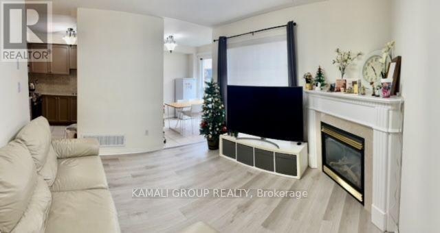 300 Flagstone Way, Newmarket, ON, L3X 2R8 - 9