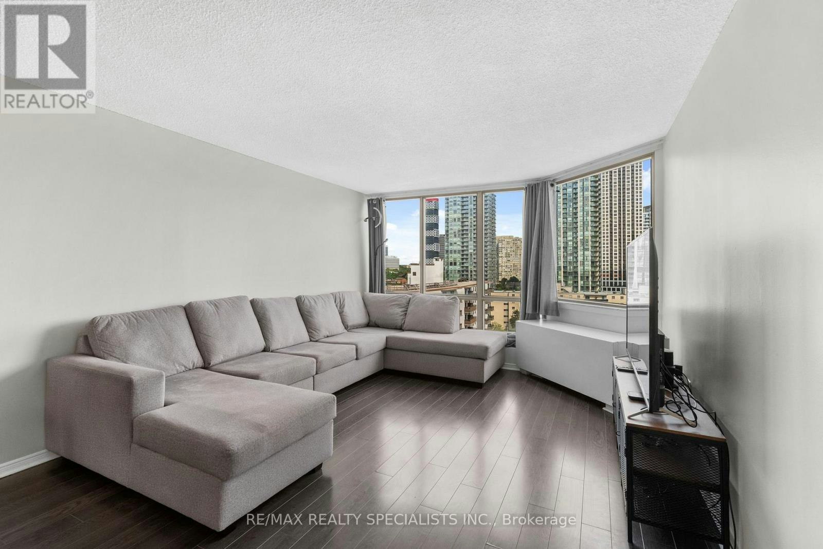1409-25 Fairview Road W, Mississauga, ON, L5B 3Y8