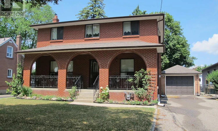 4 Rosalie Avenue