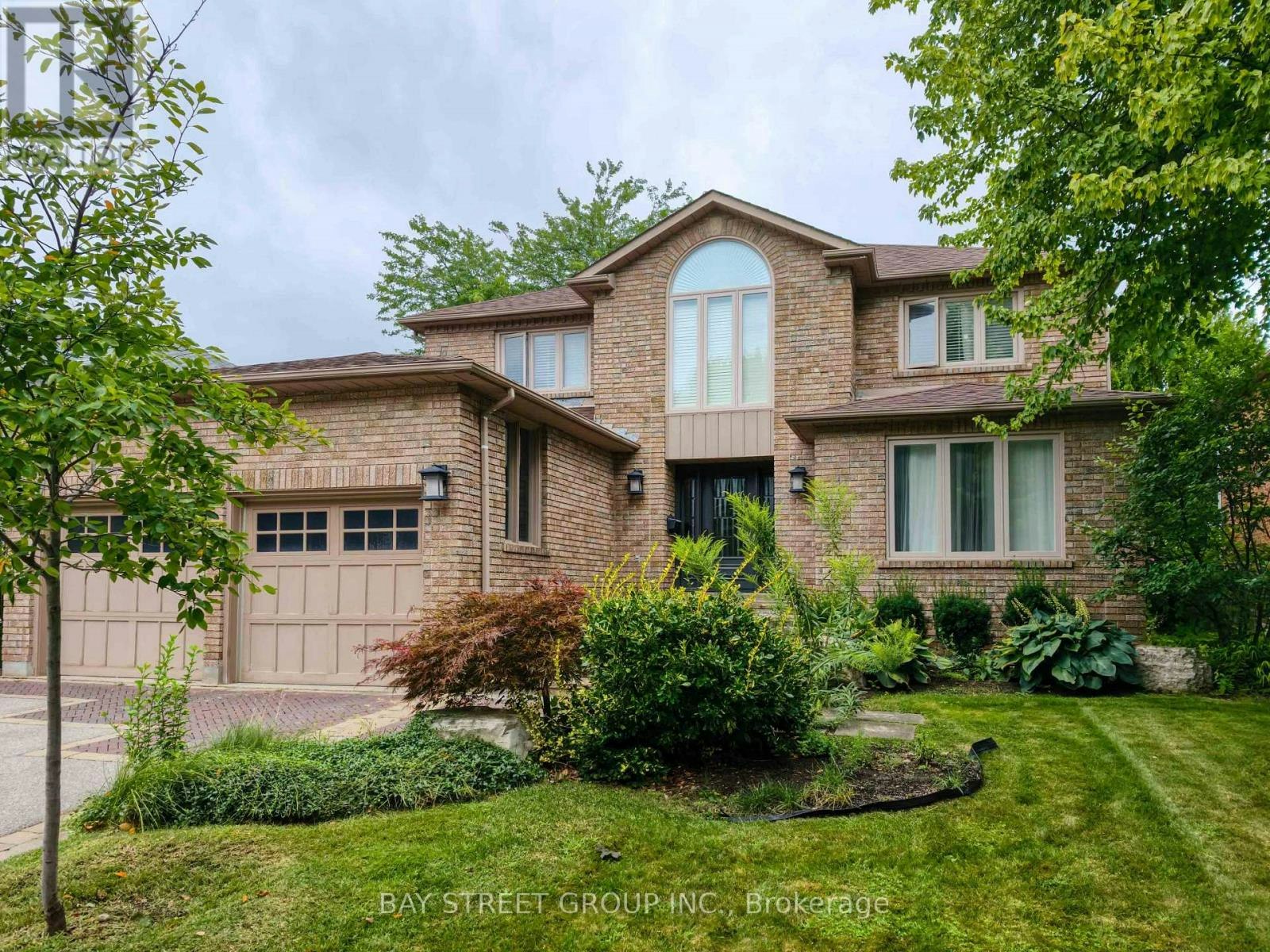 2191 Dunvegan Avenue, Oakville, ON, L6J 6P2