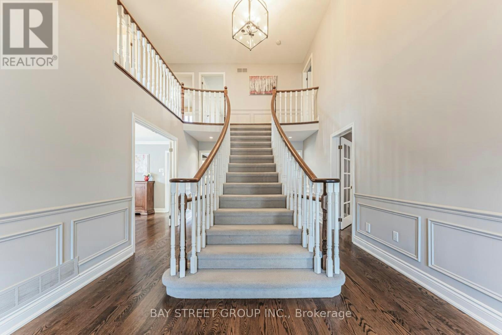 2191 Dunvegan Avenue, Oakville, ON, L6J 6P2 - 4