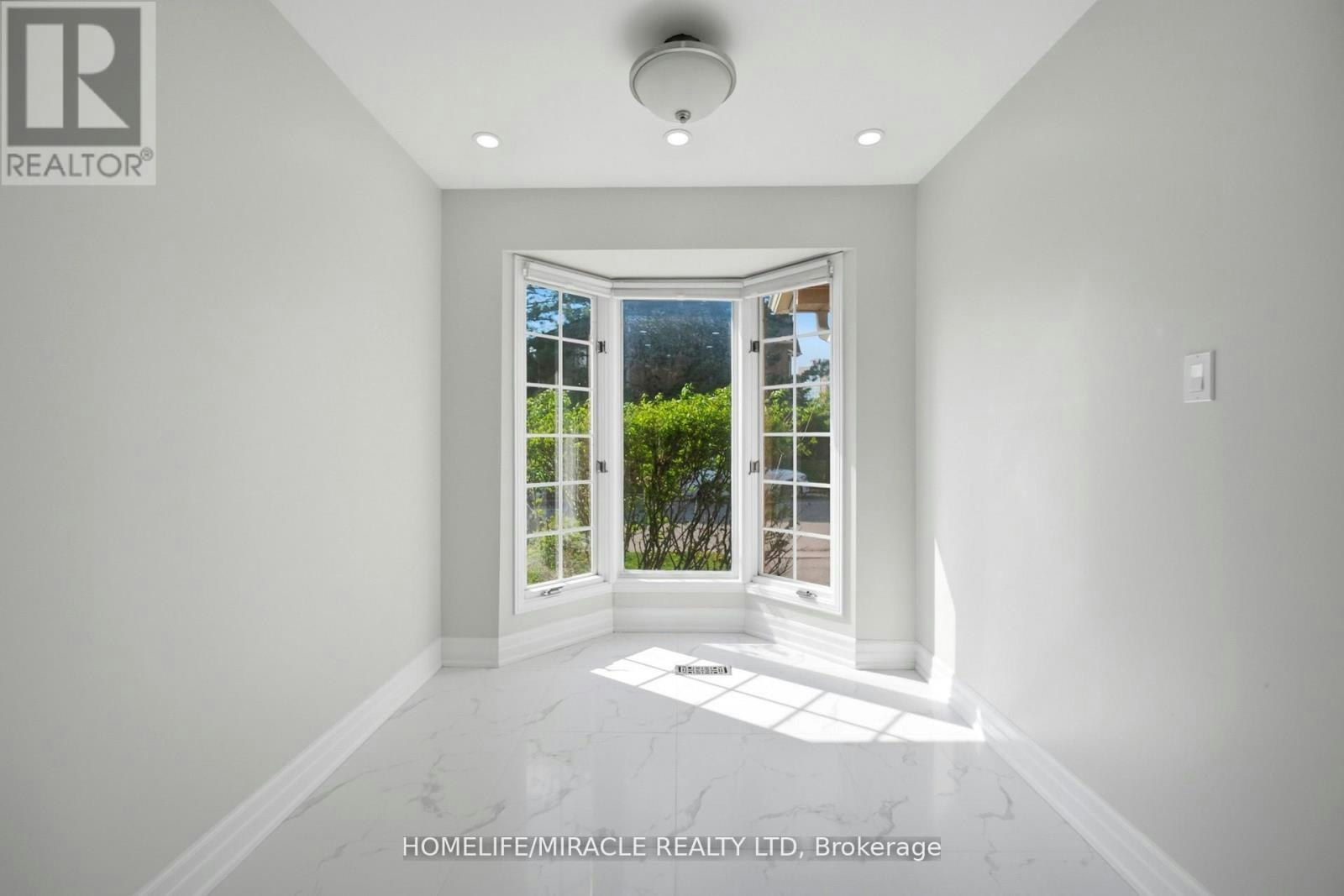 18-35 Ceremonial Drive, Mississauga, ON, L5R 3G6 - 12
