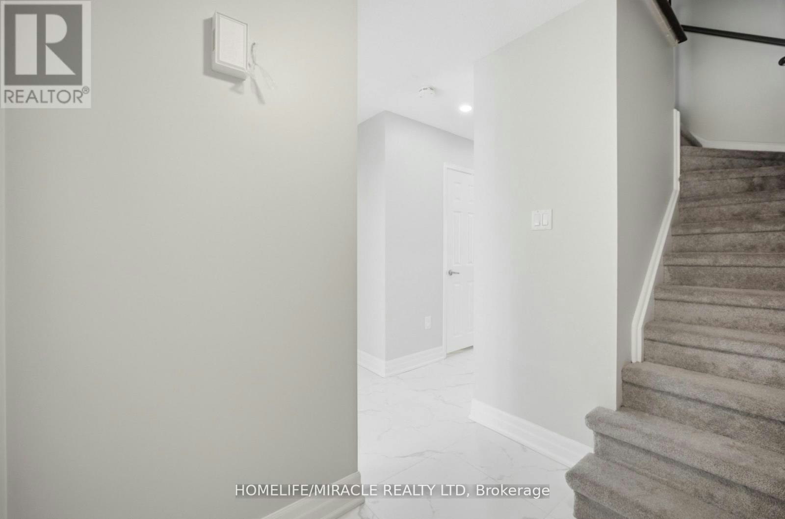 18-35 Ceremonial Drive, Mississauga, ON, L5R 3G6 - 8