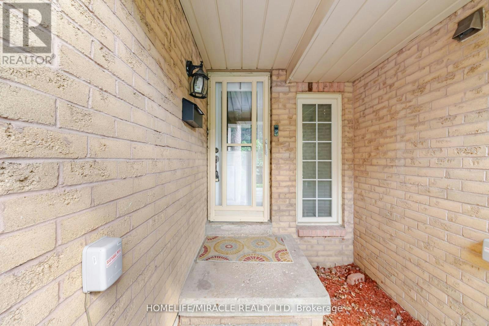 18-35 Ceremonial Drive, Mississauga, ON, L5R 3G6 - 6