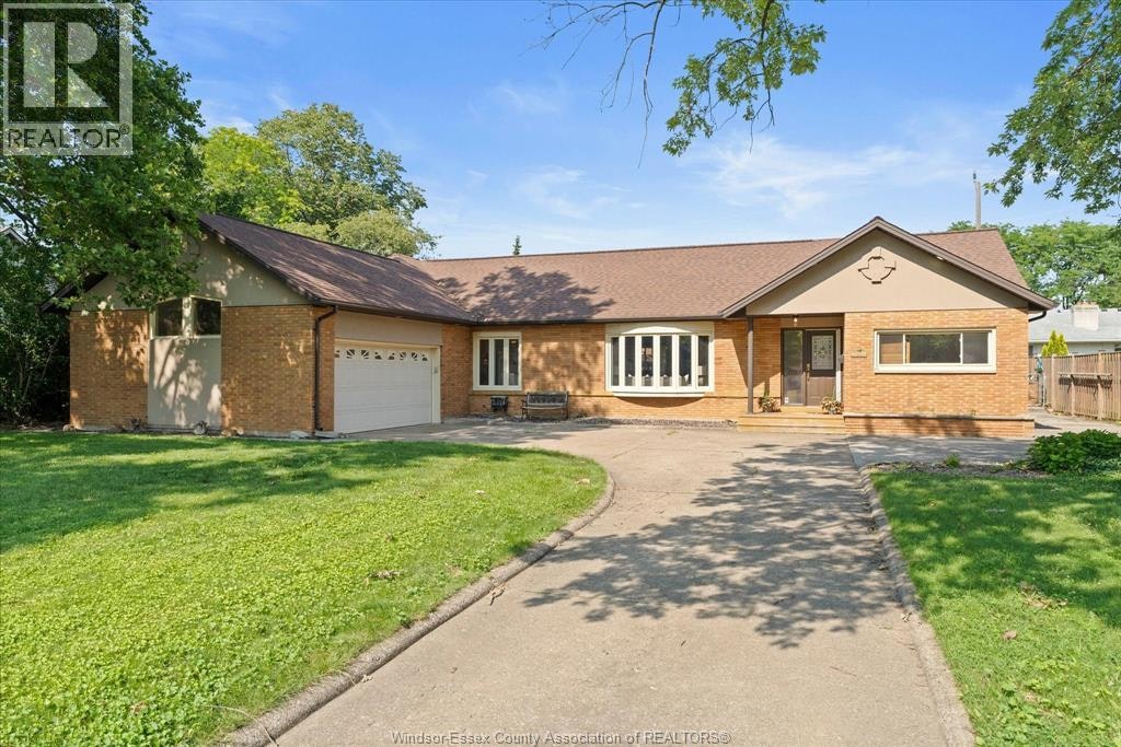 3740 Ouellette, Windsor, ON, N9E 3M7
