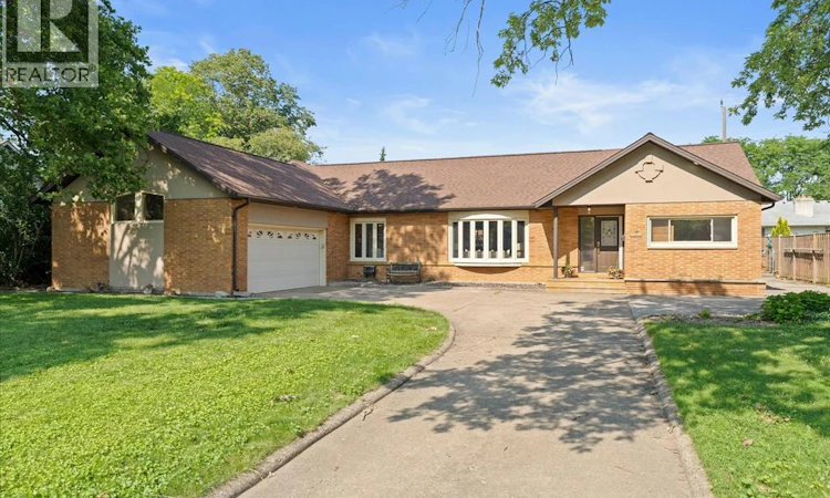 3740 Ouellette