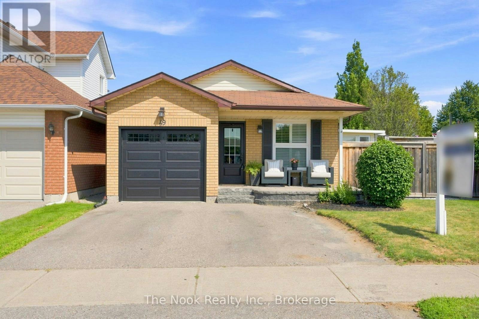 49 Granville Drive, Clarington, ON, L1E 2W8