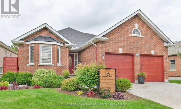16 Magnolia Court