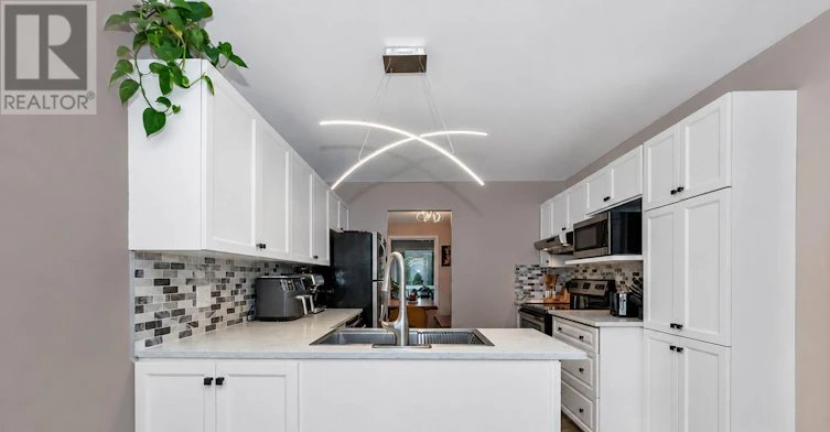 17 Ravenscroft Court, Ottawa, ON, K2S 1R3 - 6
