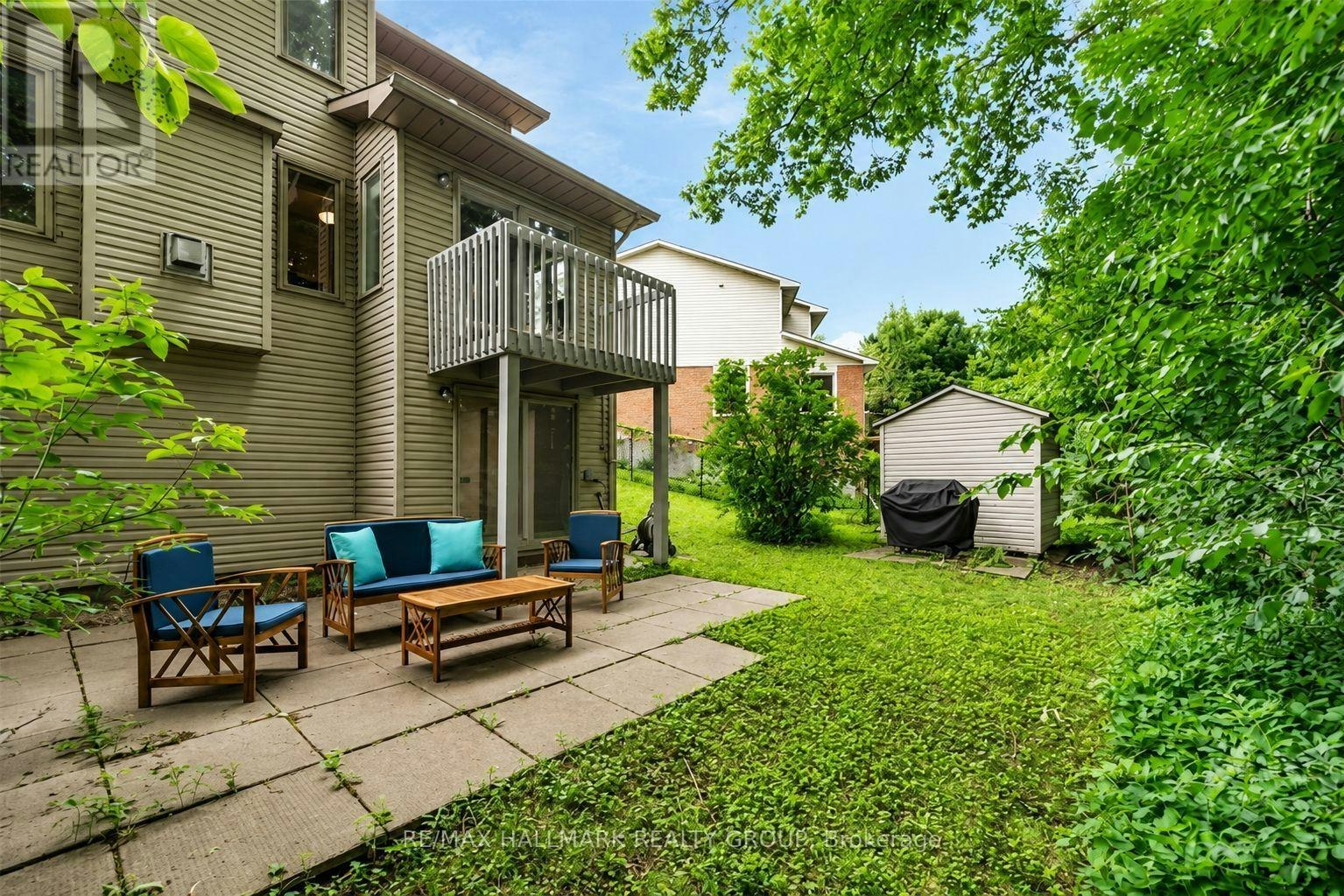 17 Ravenscroft Court, Ottawa, ON, K2S 1R3 - 18