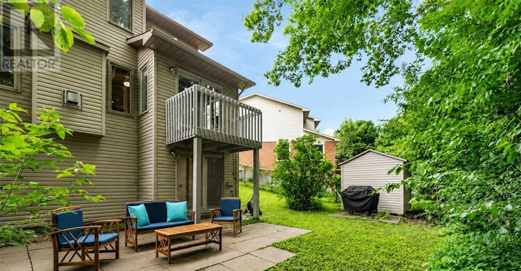 17 Ravenscroft Court, Ottawa, ON, K2S 1R3 - 18