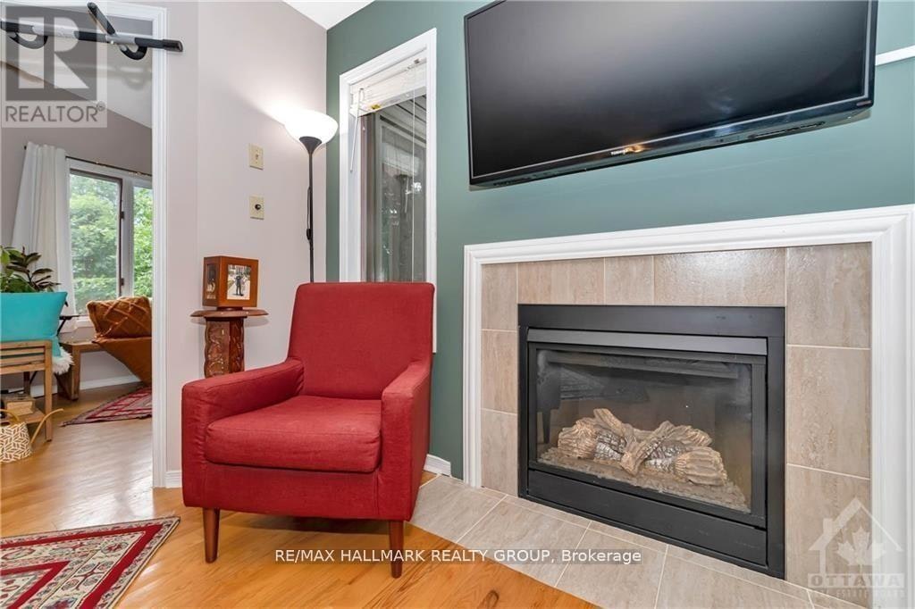 17 Ravenscroft Court, Ottawa, ON, K2S 1R3 - 11