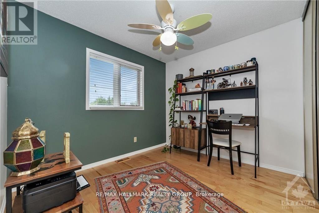 17 Ravenscroft Court, Ottawa, ON, K2S 1R3 - 25