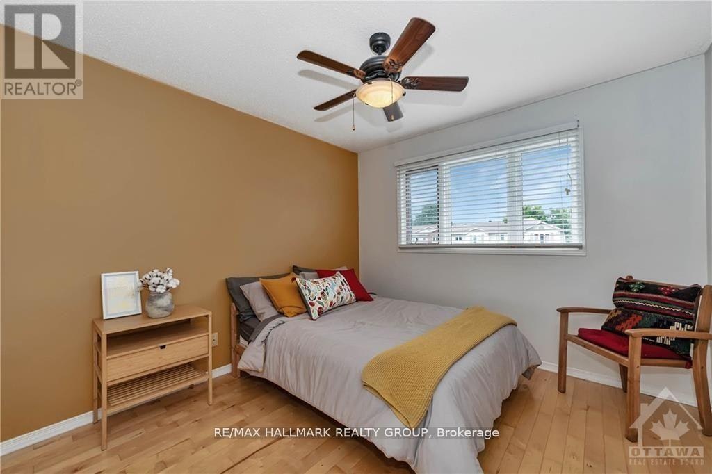 17 Ravenscroft Court, Ottawa, ON, K2S 1R3 - 23