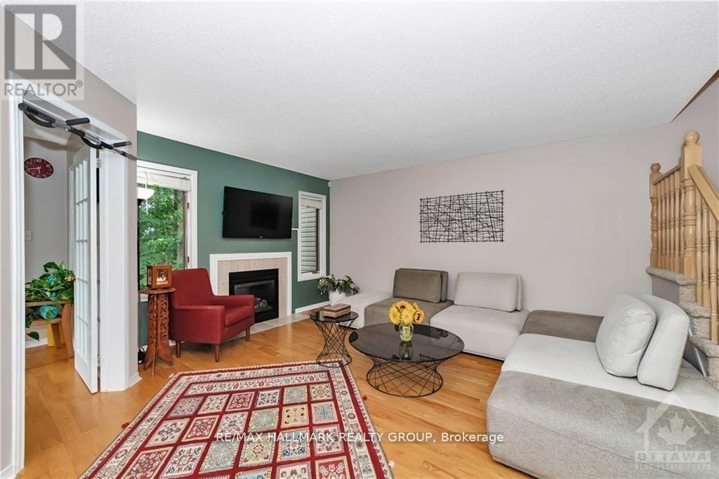 17 Ravenscroft Court, Ottawa, ON, K2S 1R3 - 7