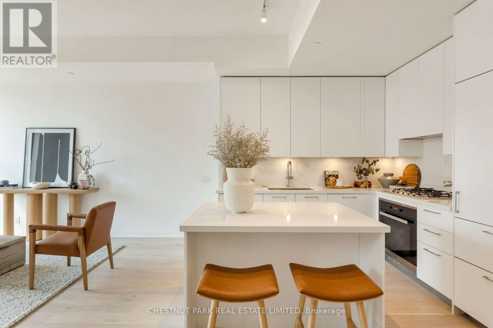 TH12-33 Frederick Todd Way, Toronto, ON, M4G 0C9 - 4