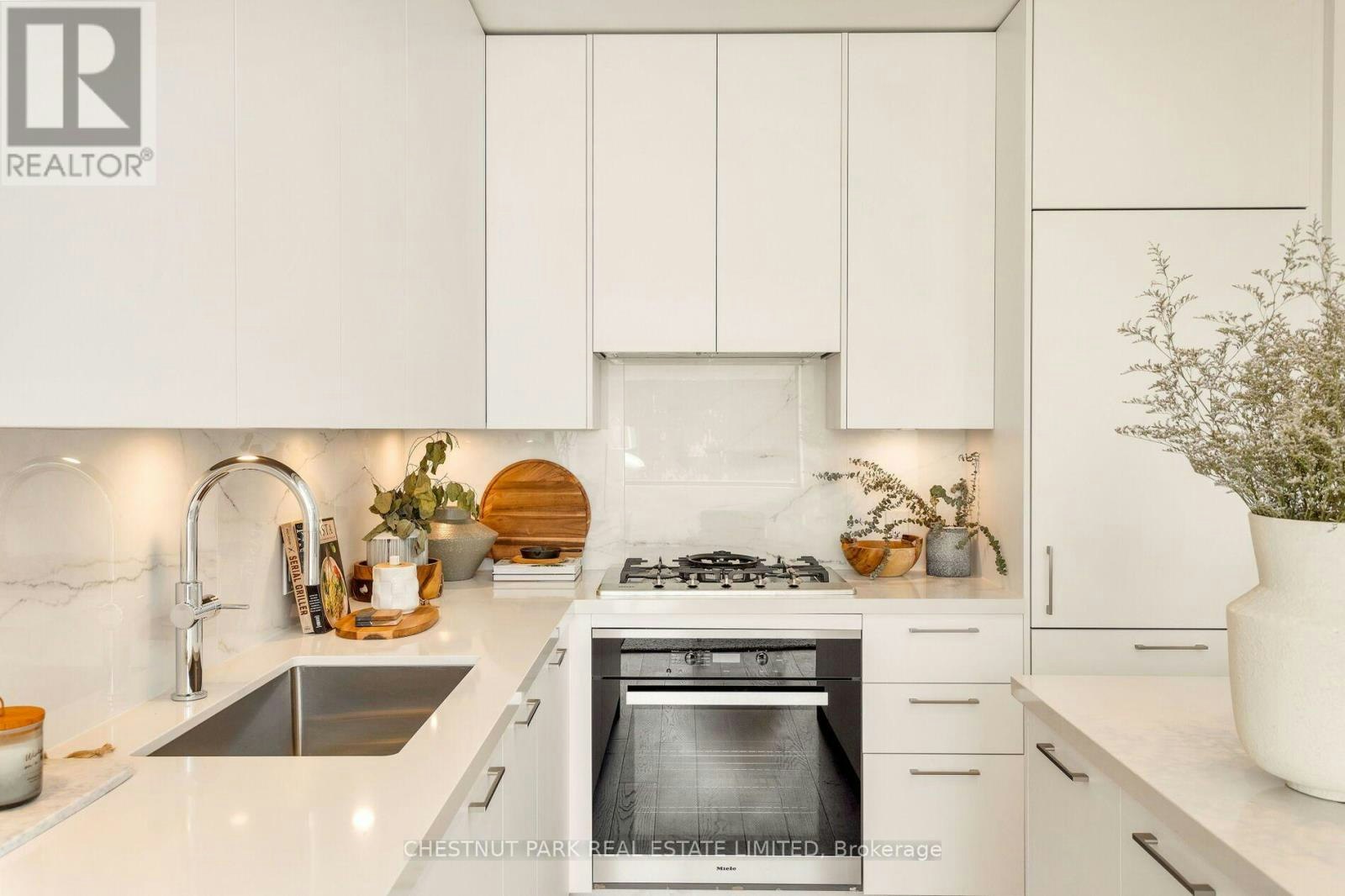 TH12-33 Frederick Todd Way, Toronto, ON, M4G 0C9 - 5