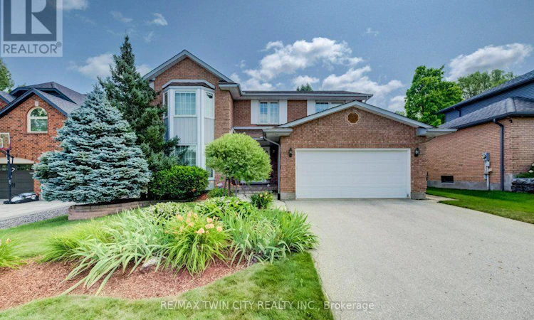 449 Knightsbridge Court