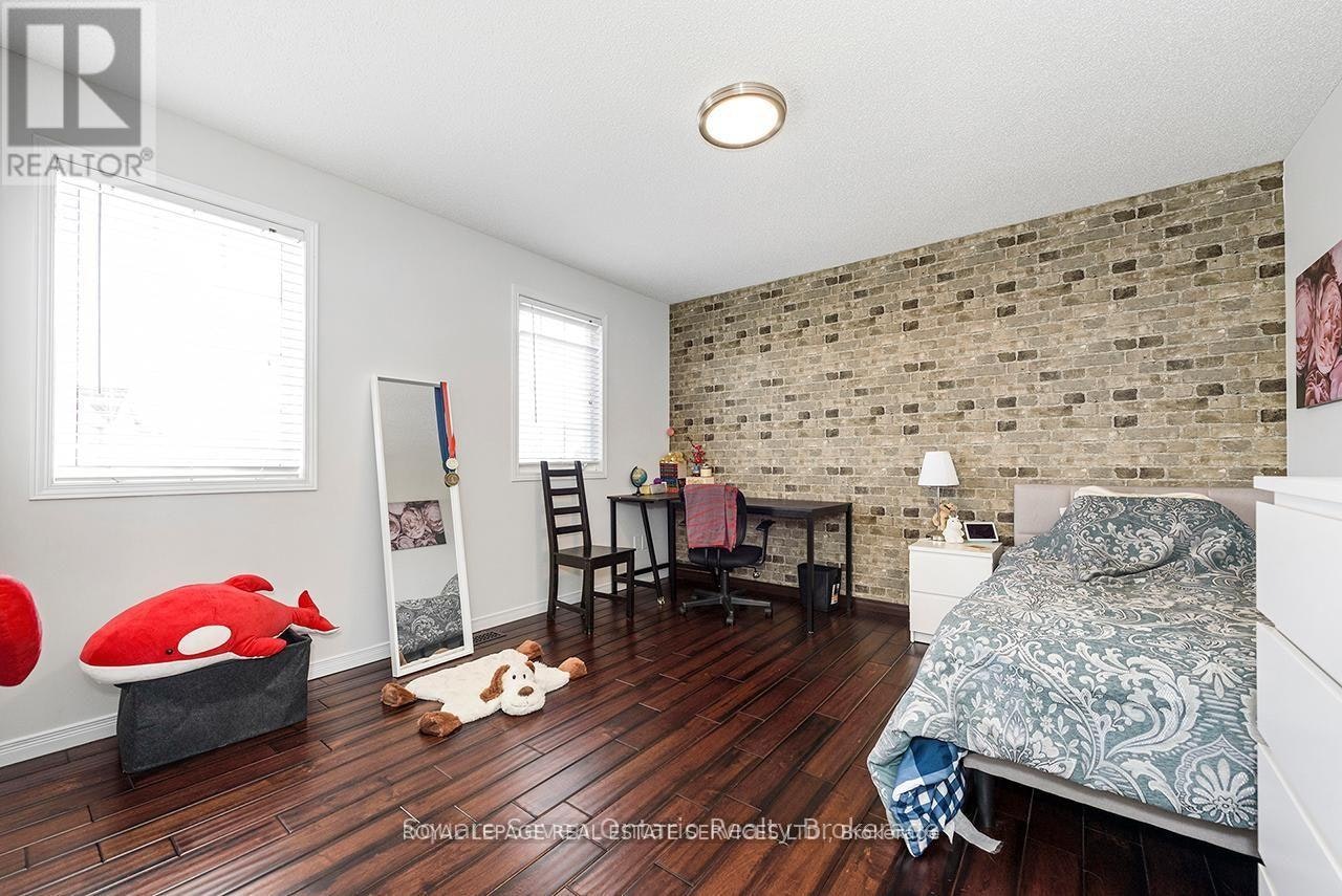 635 Commonwealth Crescent, Kitchener, ON, N2E 4J9 - 23