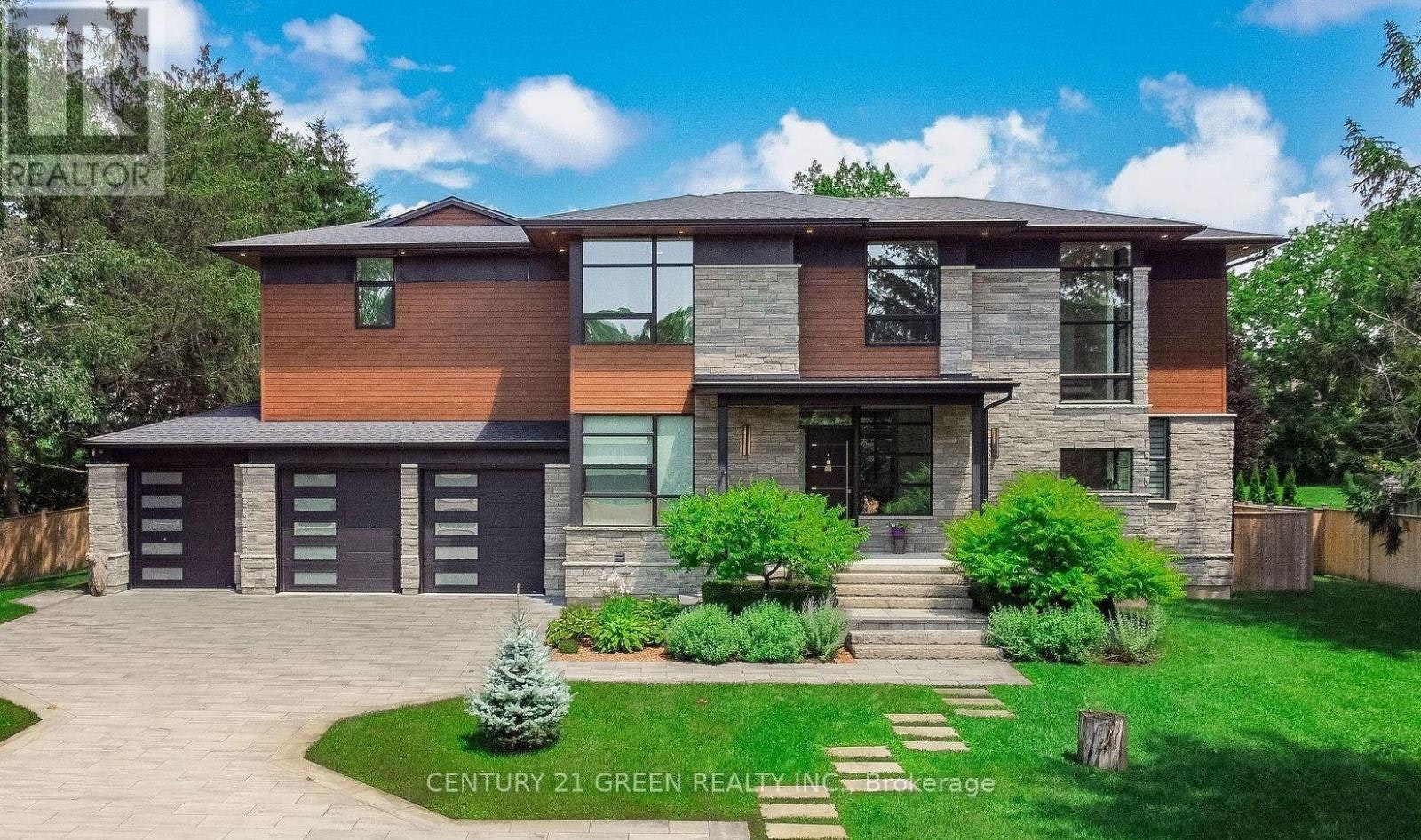 21222 Vanneck Road, Komoka, ON, N6H 5L2
