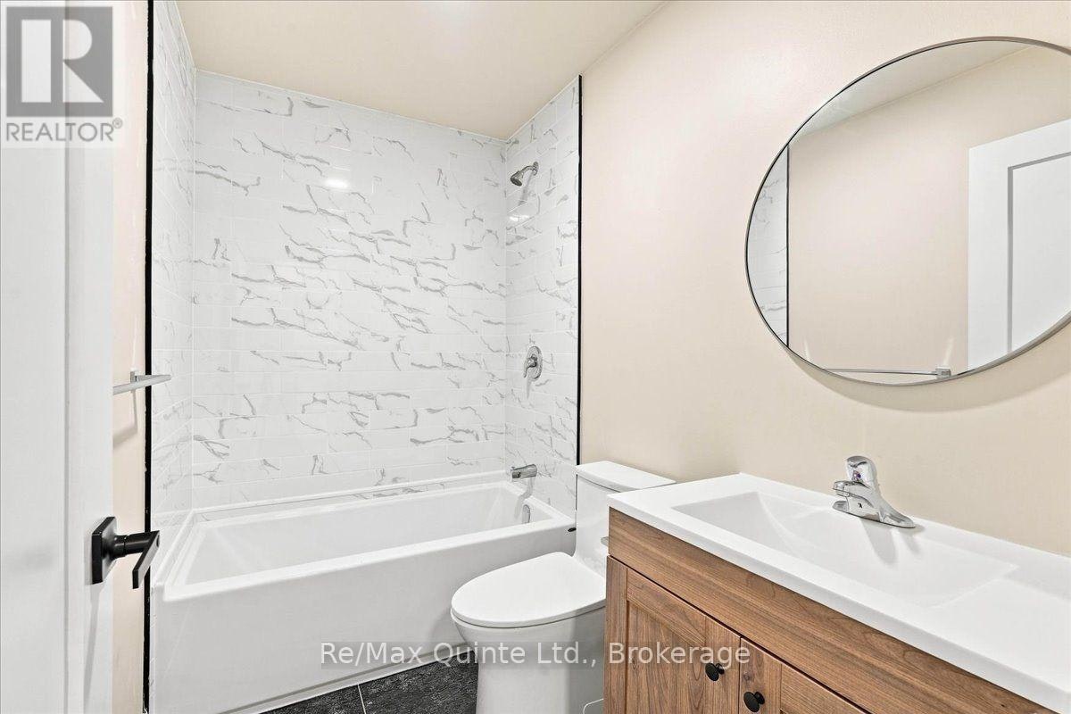 B-445 Centre Street N, Greater Napanee, ON, K7R 3S4