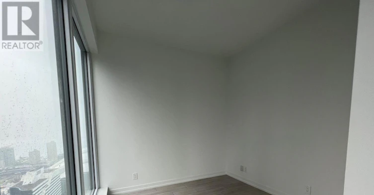 4910-55 Mercer Street, Toronto, ON, M5V 0W4 - 2