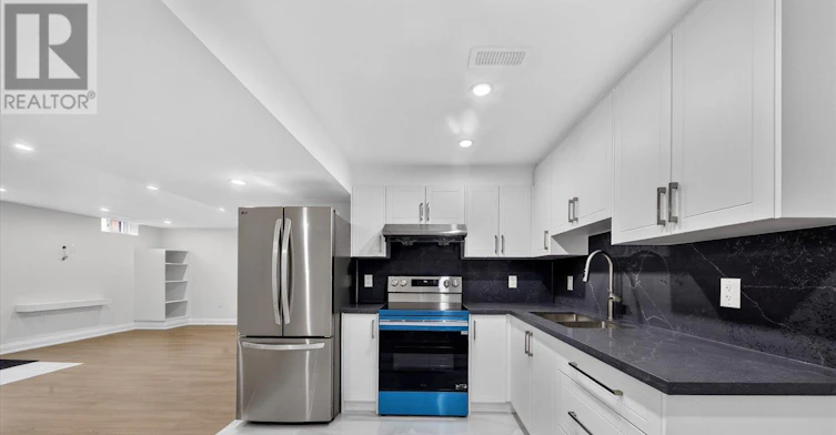 2404 Florentine Place, Pickering, ON, L1X 0H2 - 9
