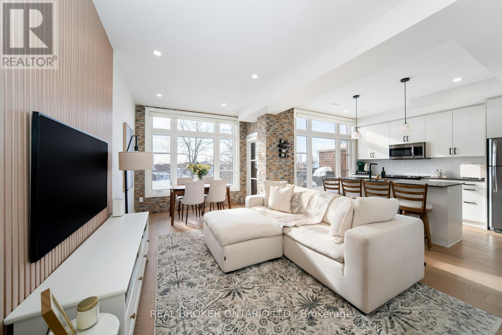 48-8167 Kipling Avenue, Vaughan, ON, L4L 0G4