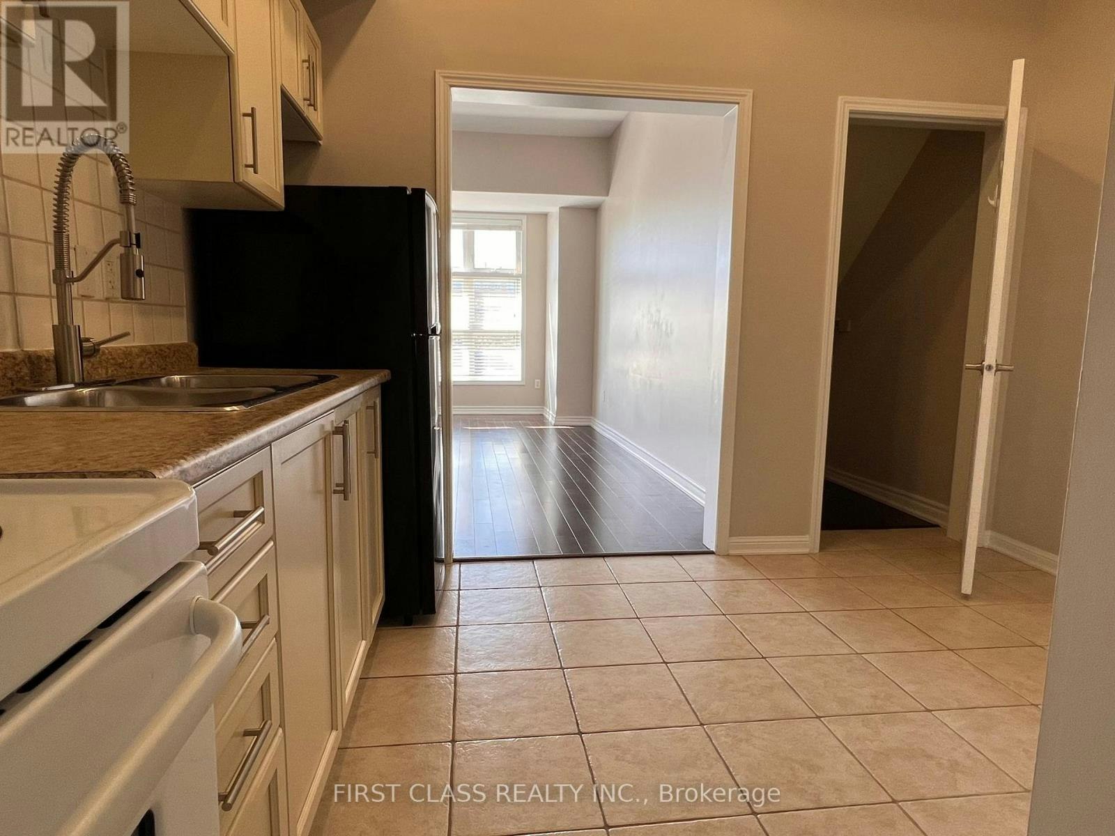 2-3038 Bur Oak Avenue, Markham, ON, L6B 0R1 - 6