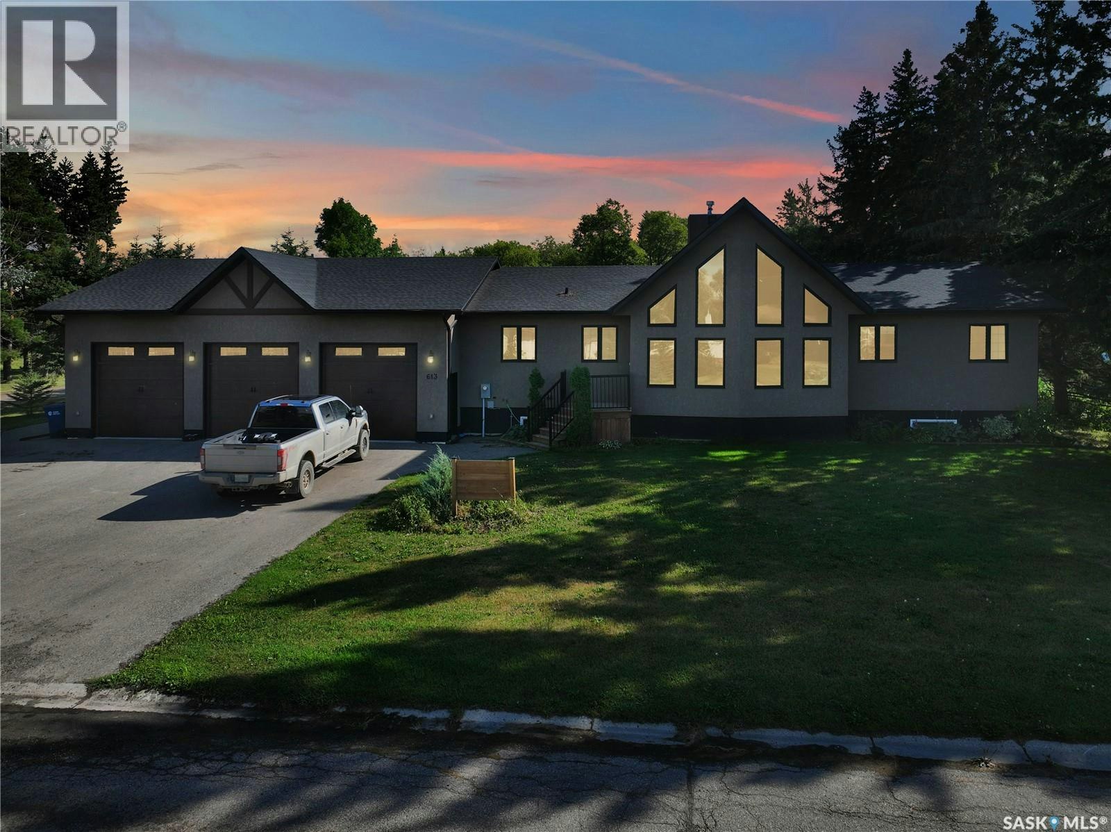 613 Gonczy Avenue, Esterhazy, SK, S0A 0X0