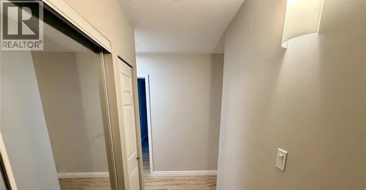 102-3355 Sandwich, Windsor, ON, N9C 1B2 - 3