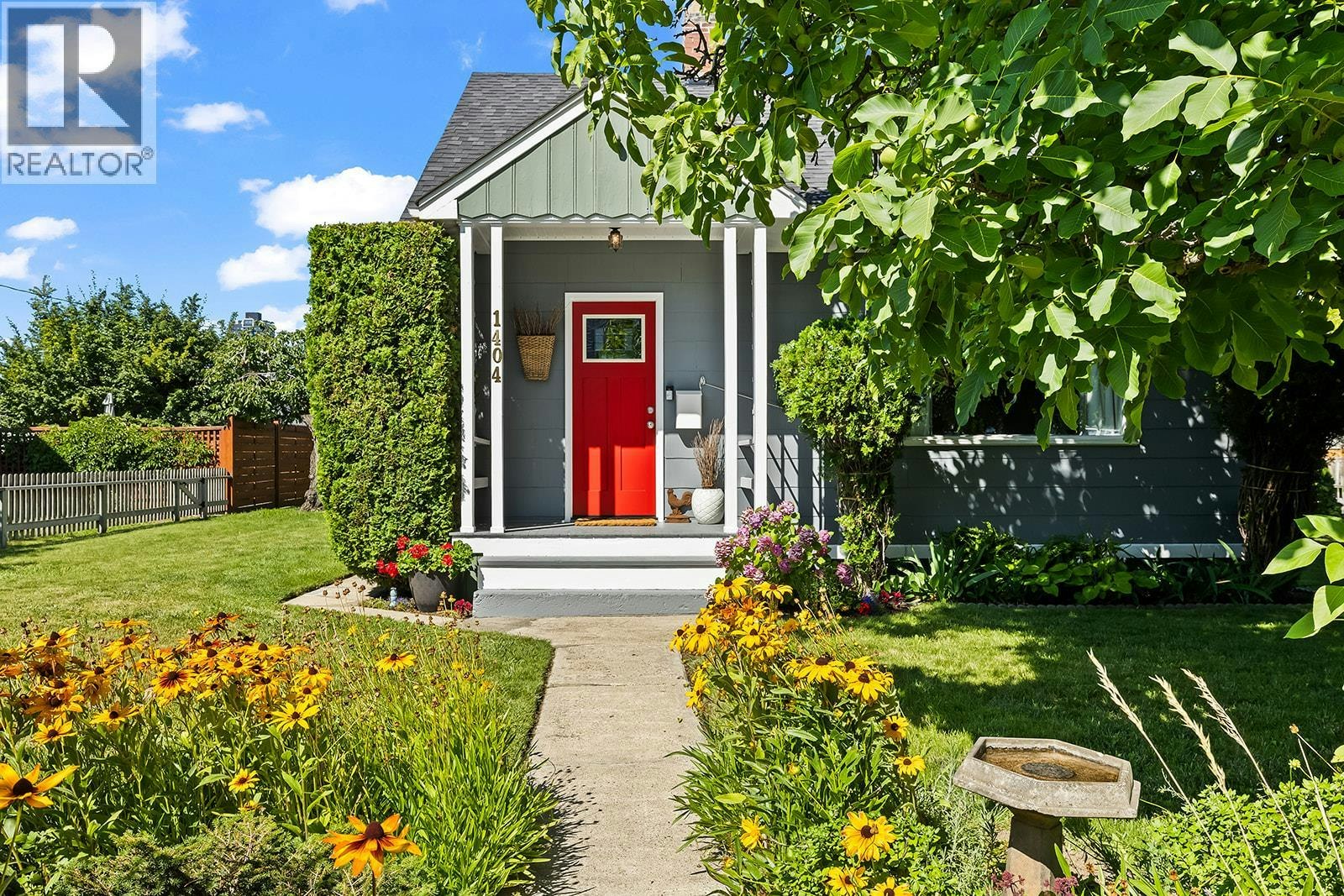 1404 Graham Street, Kelowna, BC, V1Y 3A8