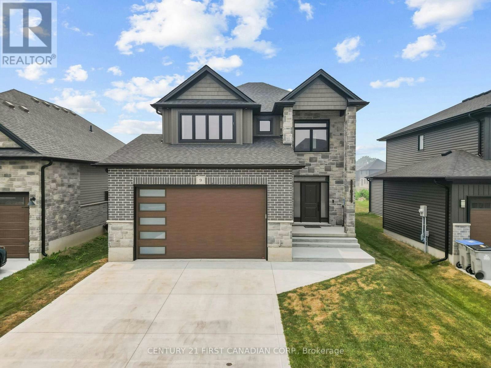 9 Sheldabren Street, North Middlesex, ON, N0M 1A0