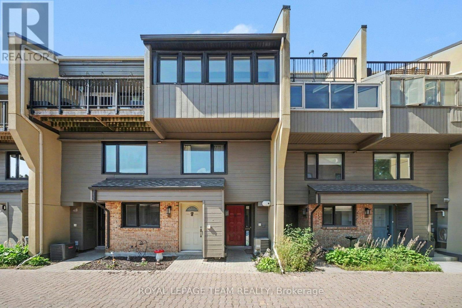 14-290 Cathcart Street, Ottawa, ON, K1N 5C4