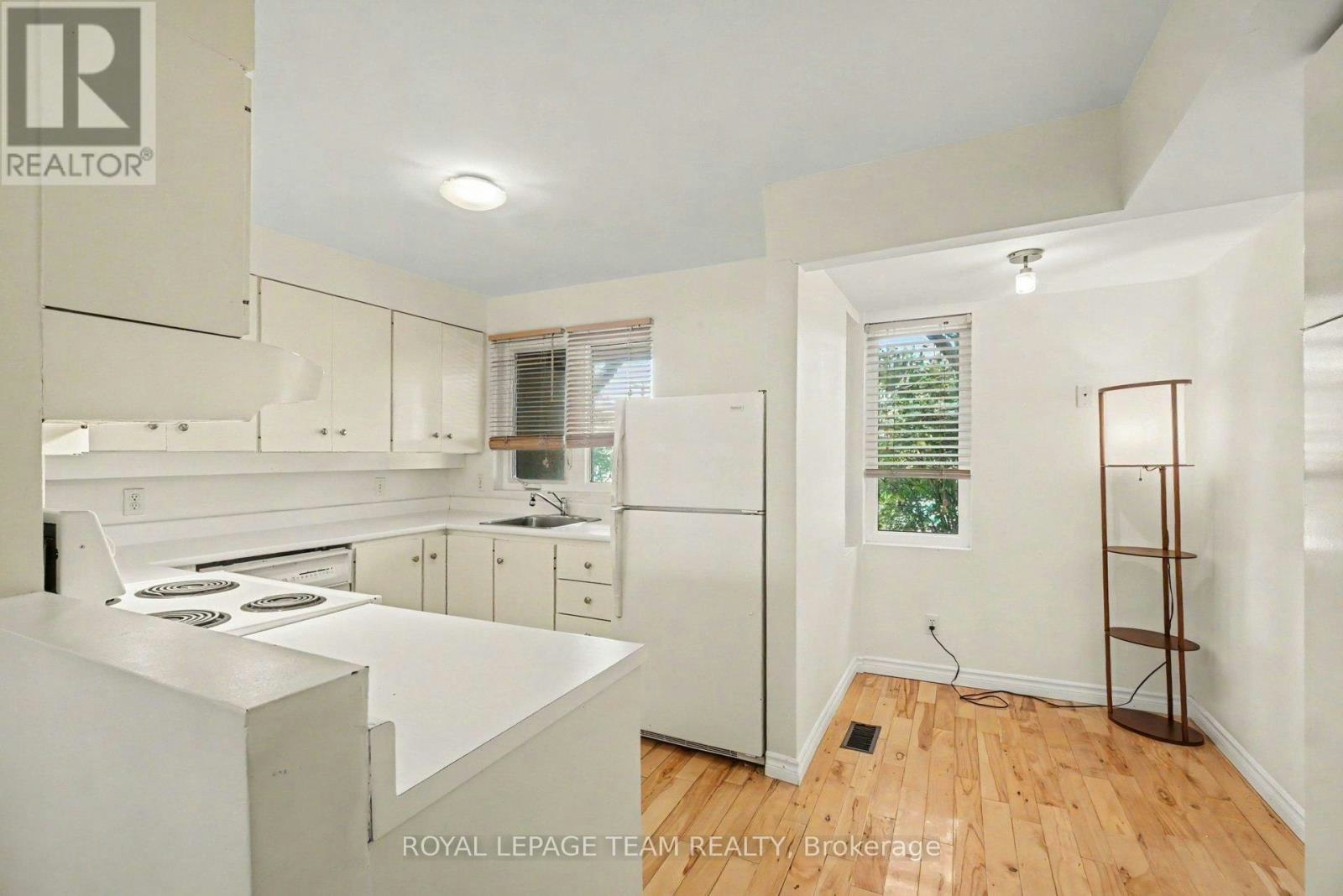 14-290 Cathcart Street, Ottawa, ON, K1N 5C4 - 3