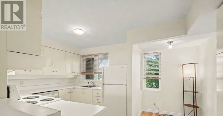 14-290 Cathcart Street, Ottawa, ON, K1N 5C4 - 3