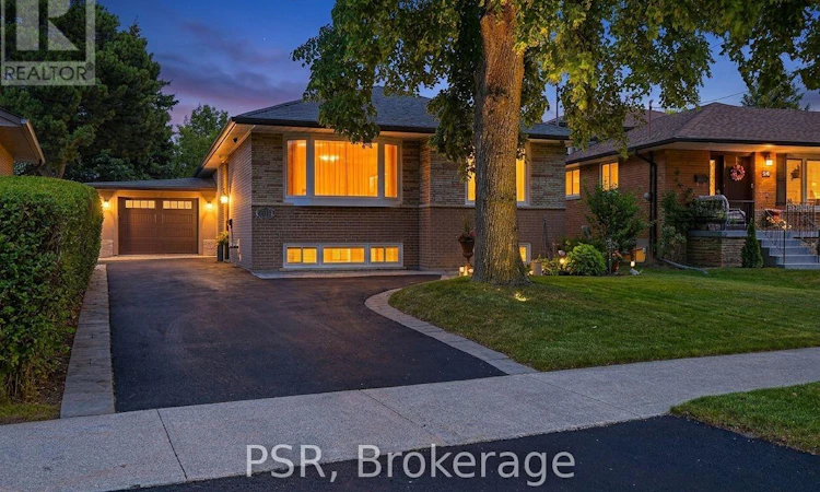 61 Robinglade Drive