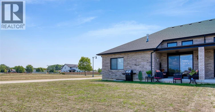 236 Mclellan, Amherstburg, ON, N9V 3Y7 - 40