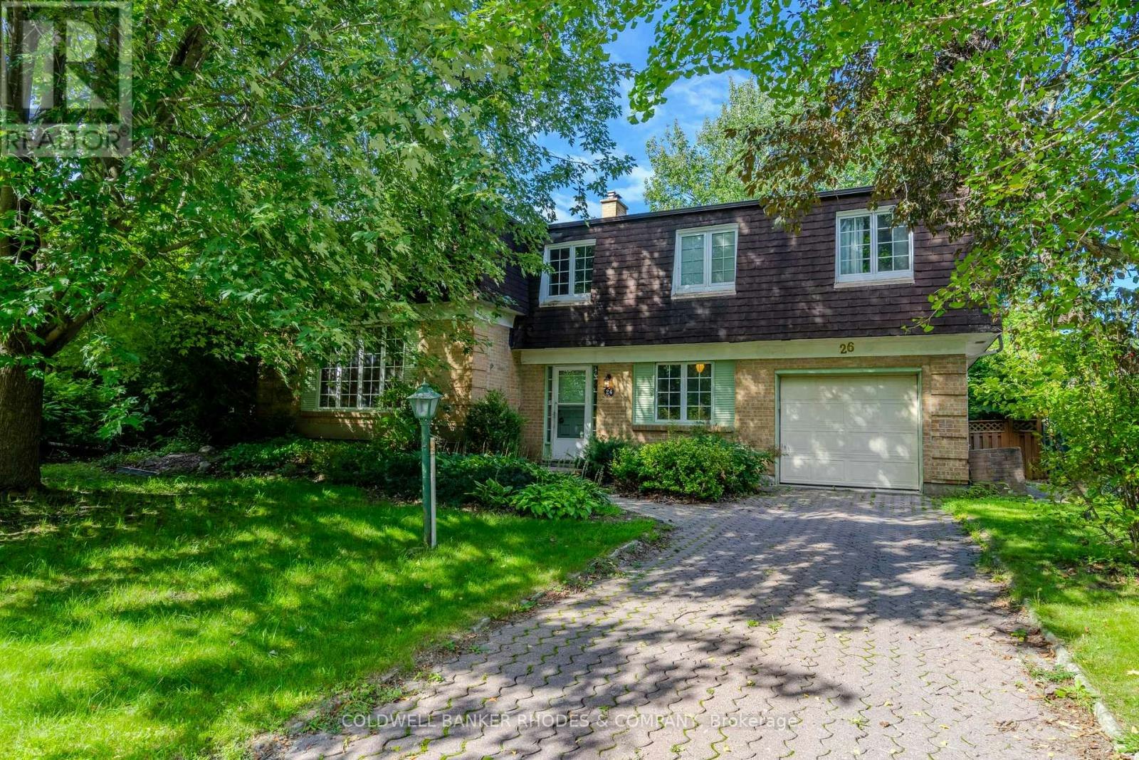 26 Crofton Road, Ottawa, ON, K2G 0N3