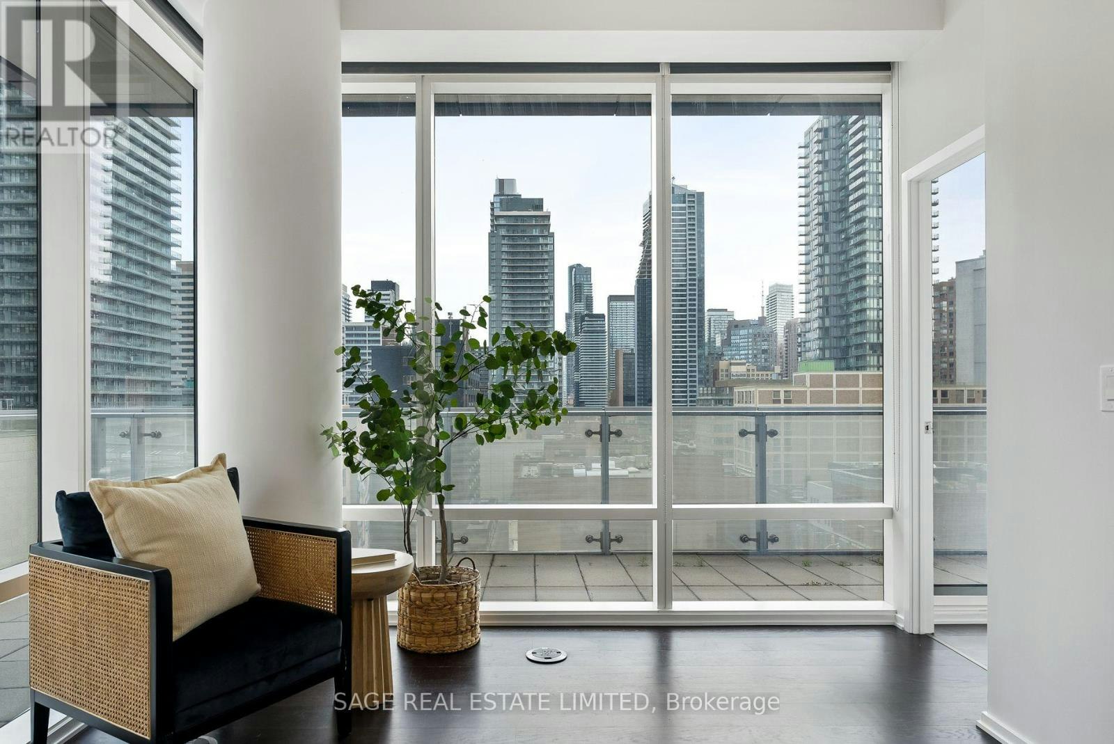 510-1 Bloor Street E, Toronto, ON, M4W 1A9 - 5