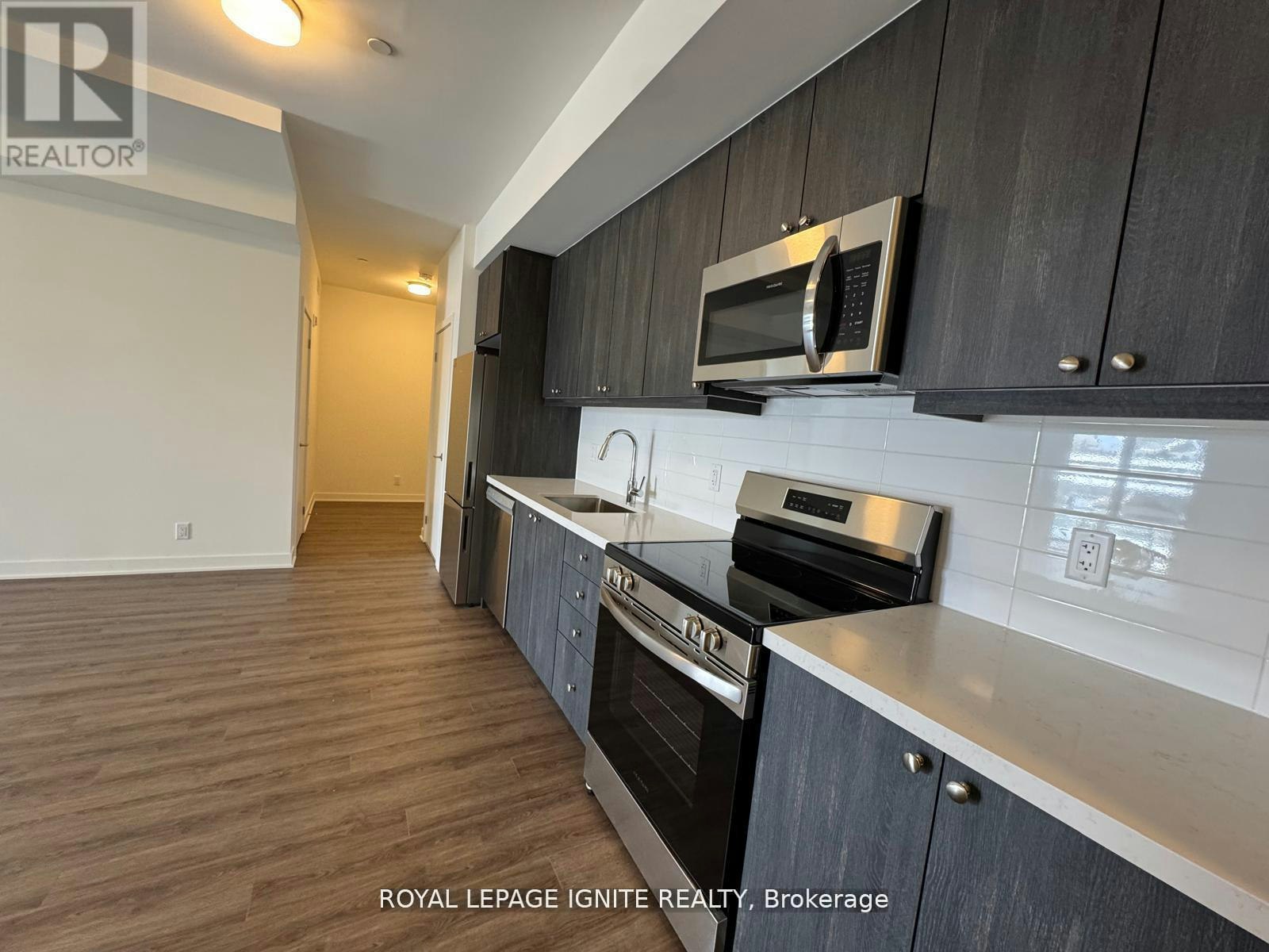 101-51 Clarington Boulevard, Clarington, ON, L1C 7J8 - 6