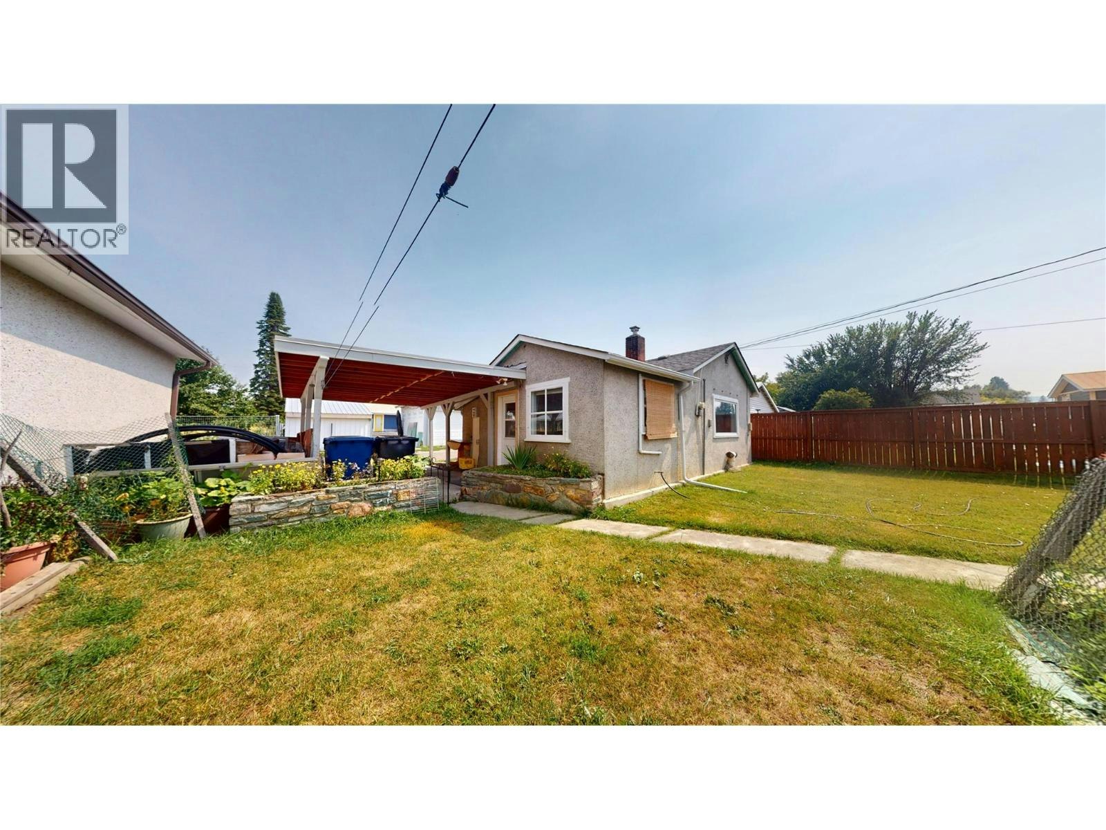 10 S 14th Avenue, Cranbrook, BC, V1C 2W8