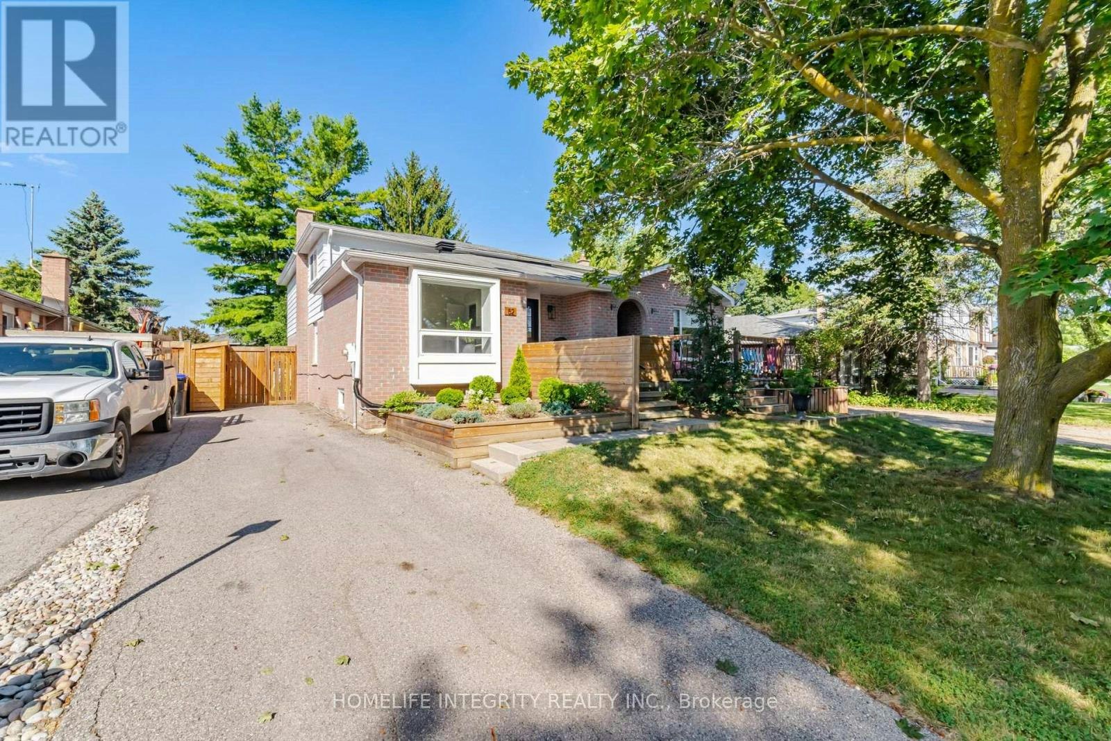 52 Stewart Avenue, New Tecumseth, ON, L9R 1C2