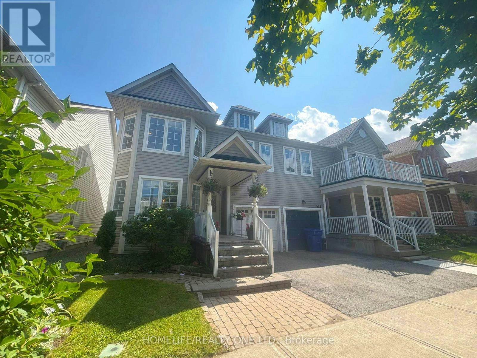 27 Glasgow Crescent, Georgina, ON, L4P 4A9