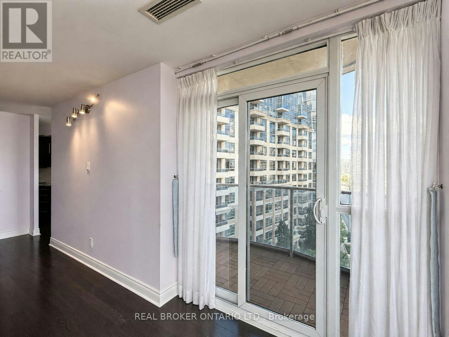 971-23 Cox Boulevard, Markham, ON, L3R 7Z9 - 15