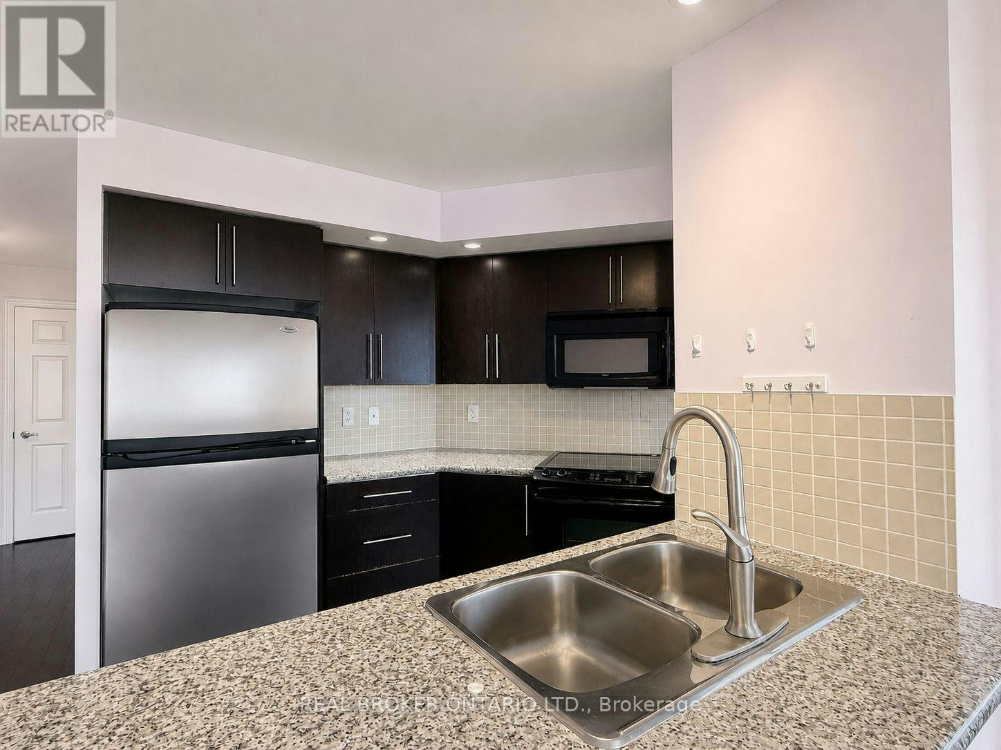 971-23 Cox Boulevard, Markham, ON, L3R 7Z9 - 10