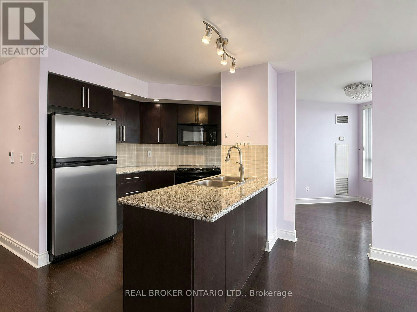 971-23 Cox Boulevard, Markham, ON, L3R 7Z9 - 12