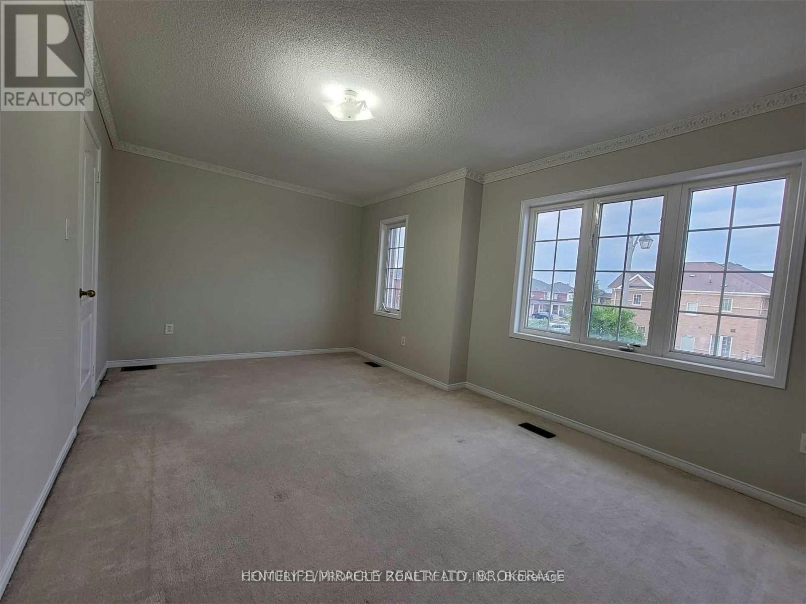8 Galtee Road, Brampton, ON, L6X 0J8 - 3