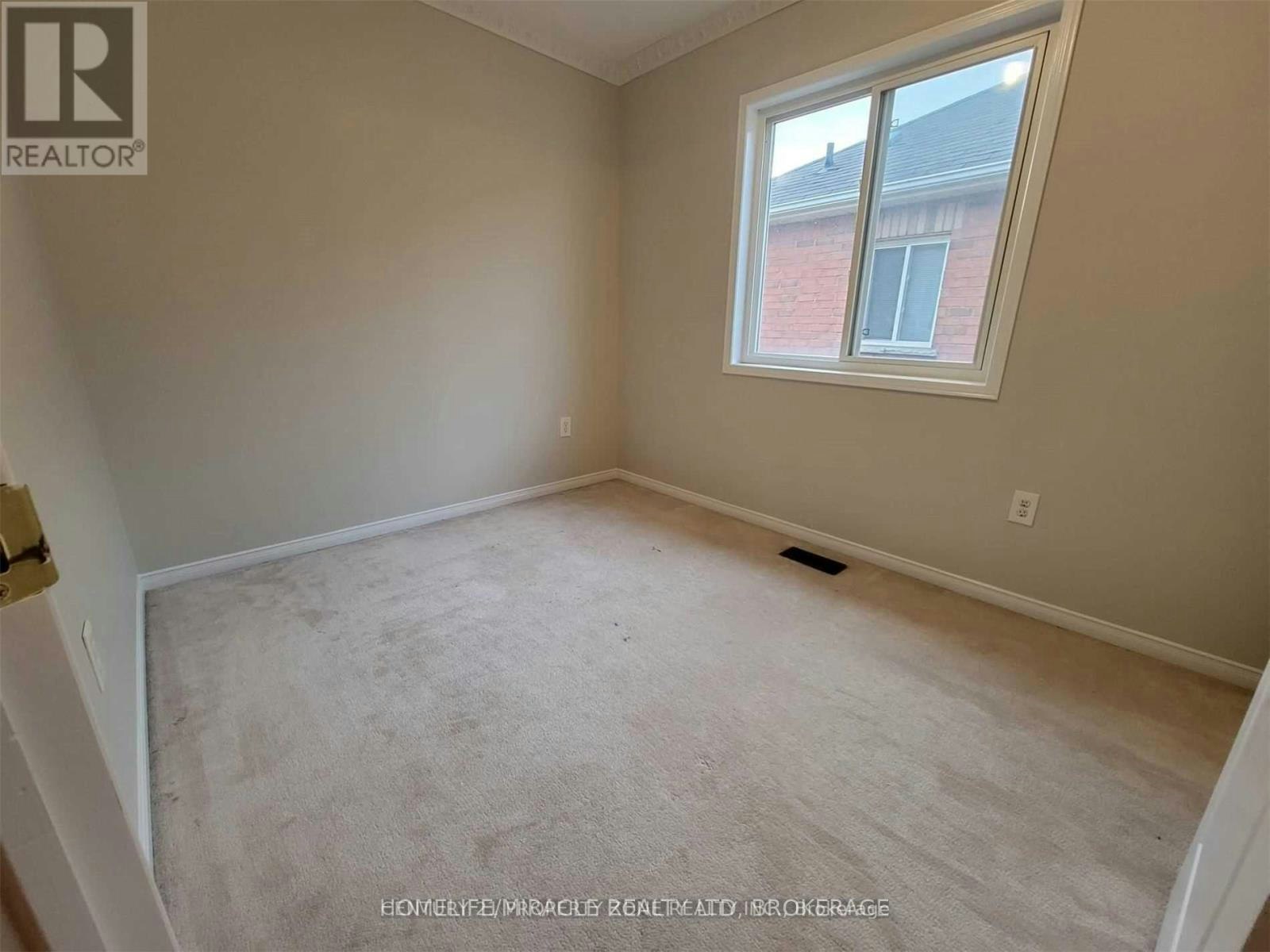 8 Galtee Road, Brampton, ON, L6X 0J8 - 5