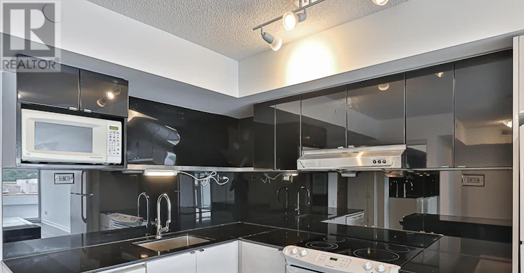 309-72 Esther Shiner Boulevard, Toronto, ON, M2K 0C4 - 5